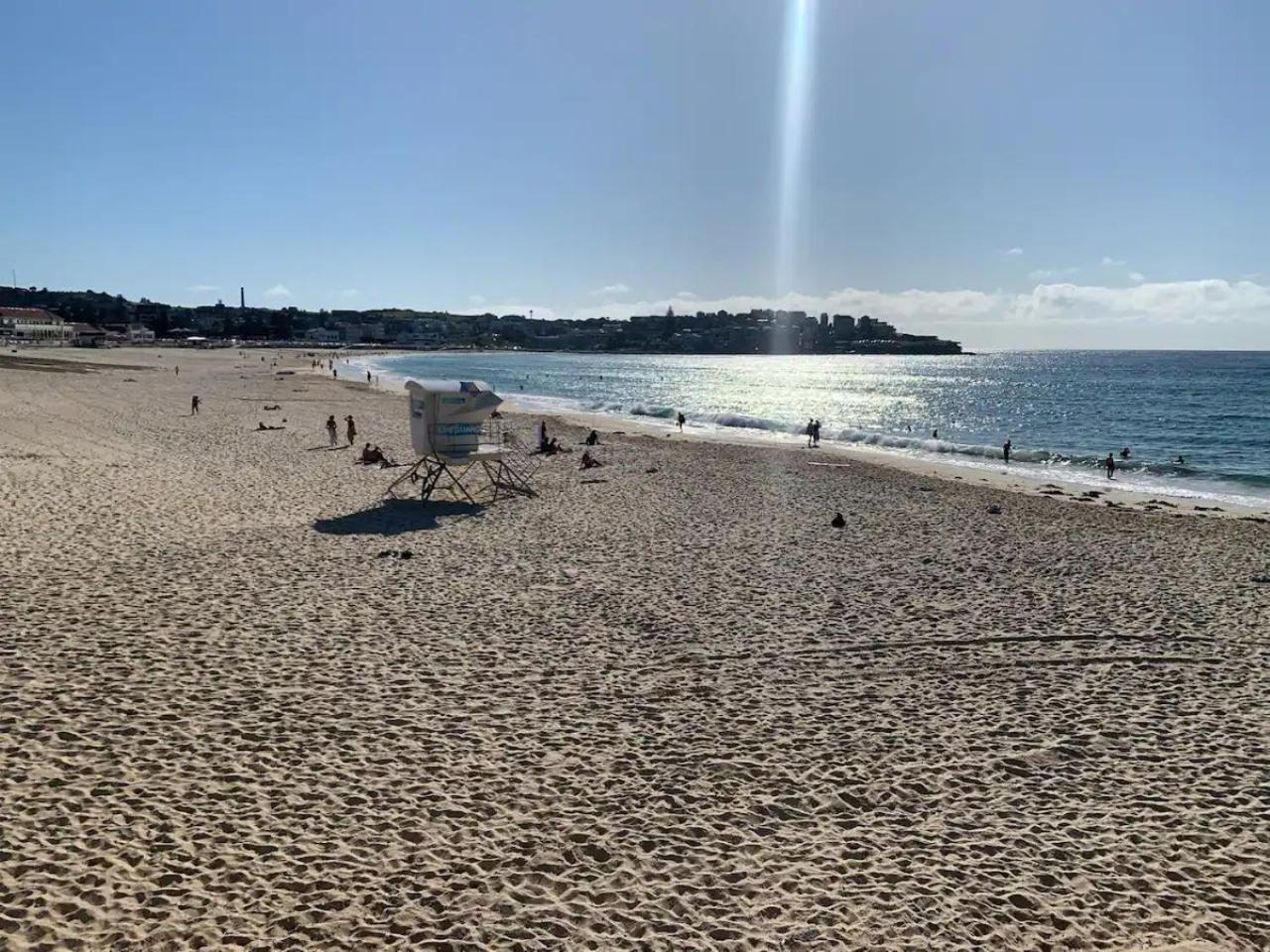 Luxe 2br With Smart Tv Steps From Bondi *
